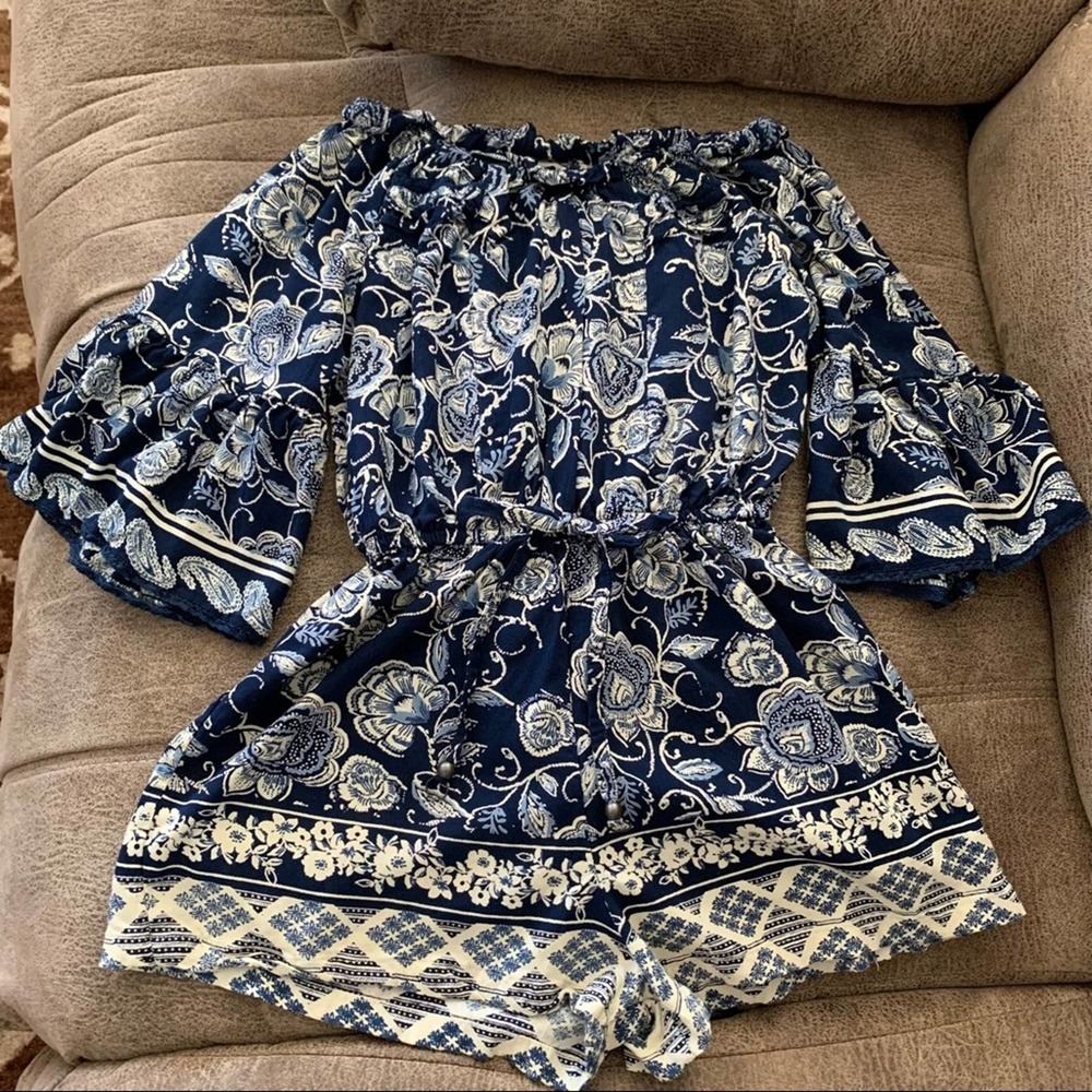 Angie Girls Shorts Romper Bell Sleeves S